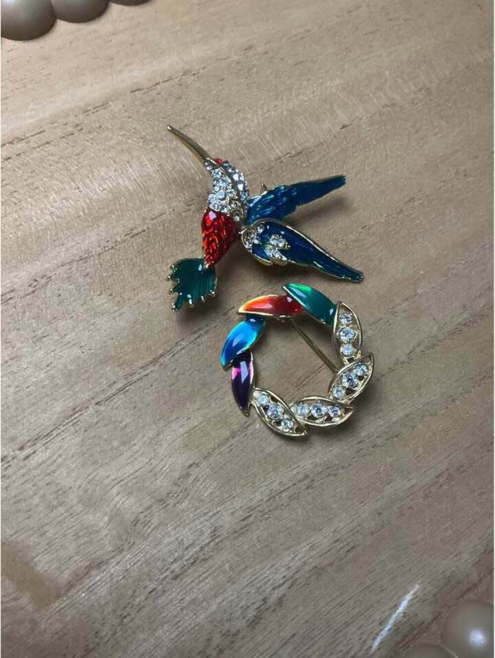 Vintage Style Hummingbird and Wreath Brooch Set